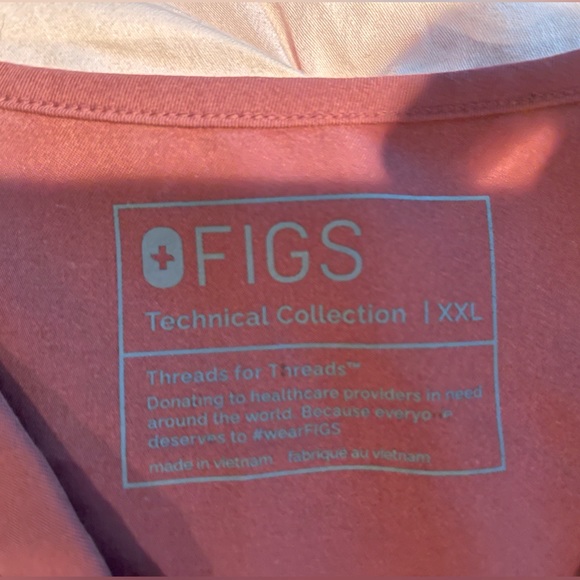 Figs Scrub Set Dark Cherry - Picture 2 of 3